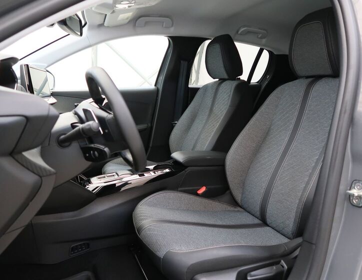 Peugeot 208 14