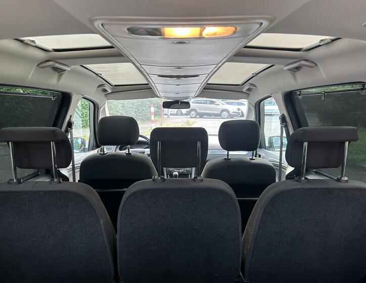 Ford Galaxy 48
