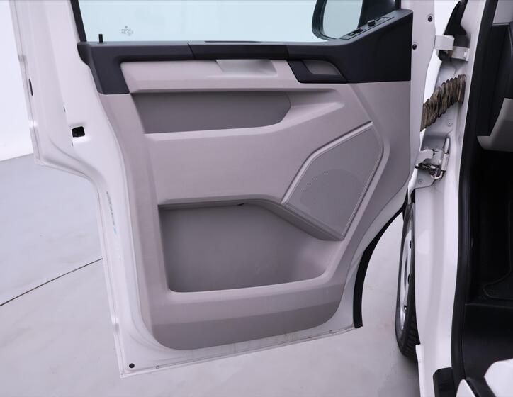 Volkswagen Transporter 11