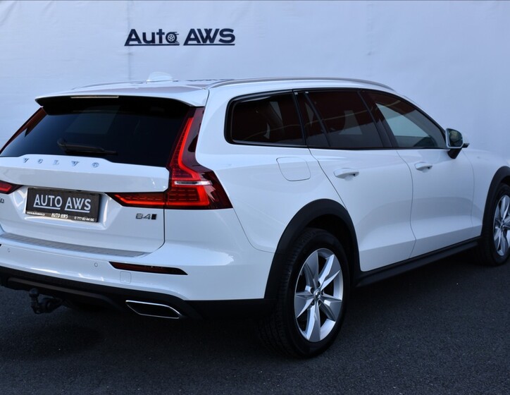 Volvo V60 7