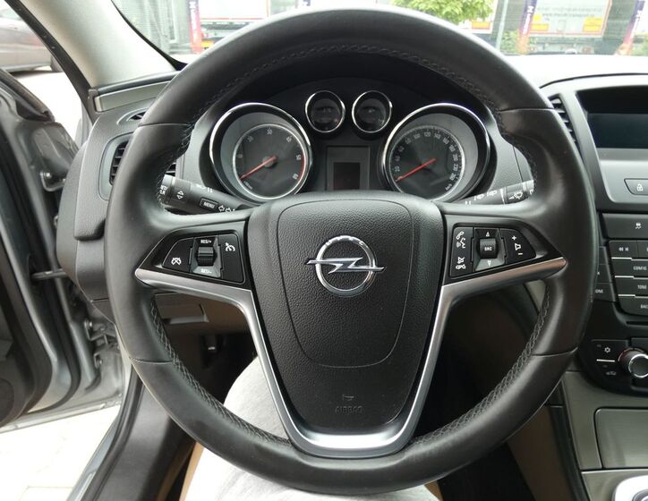 Opel Insignia 30