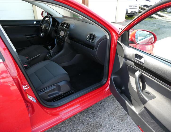 Volkswagen Golf 19