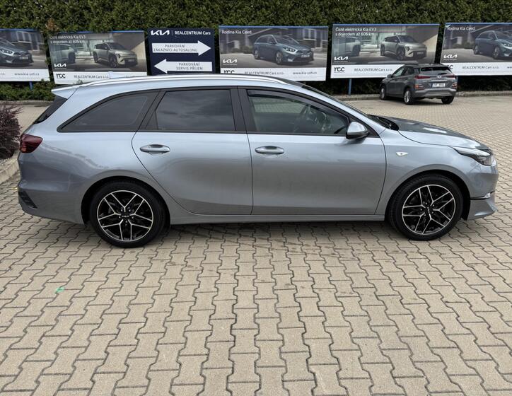 KIA Ceed 8