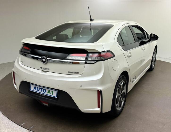 Opel Ampera 4