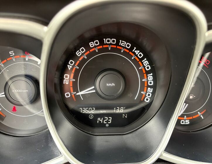 Lada Vesta 9