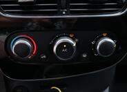 Renault Clio 23