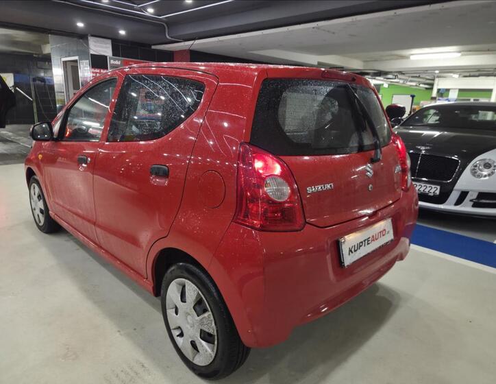 Suzuki Alto 4