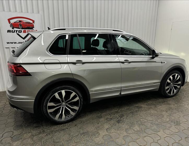 Volkswagen Tiguan 9