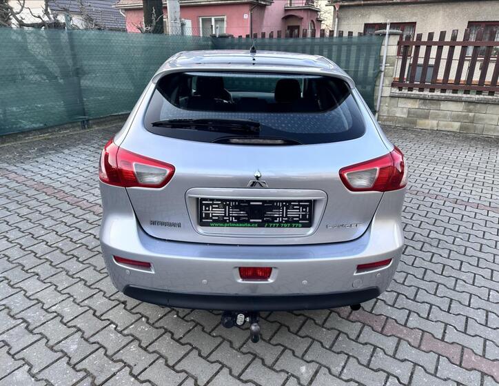 Mitsubishi Lancer 6