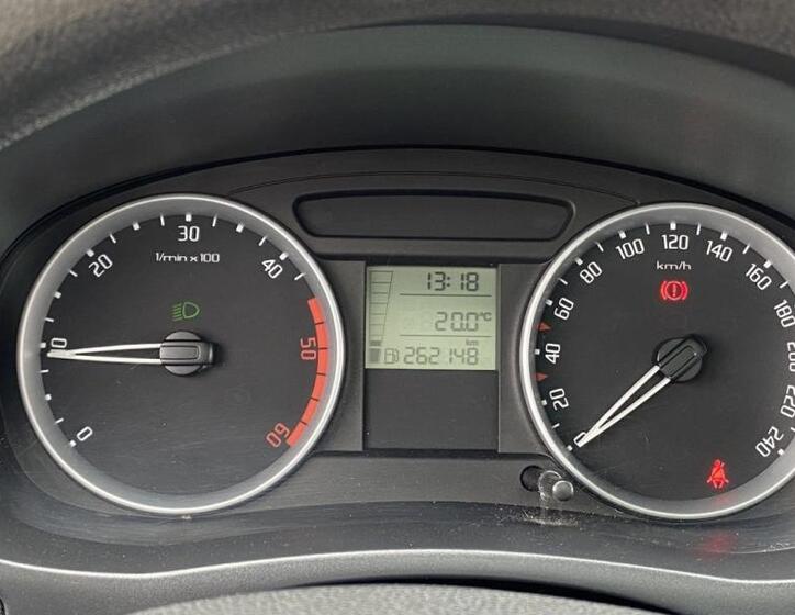 Škoda Roomster 16