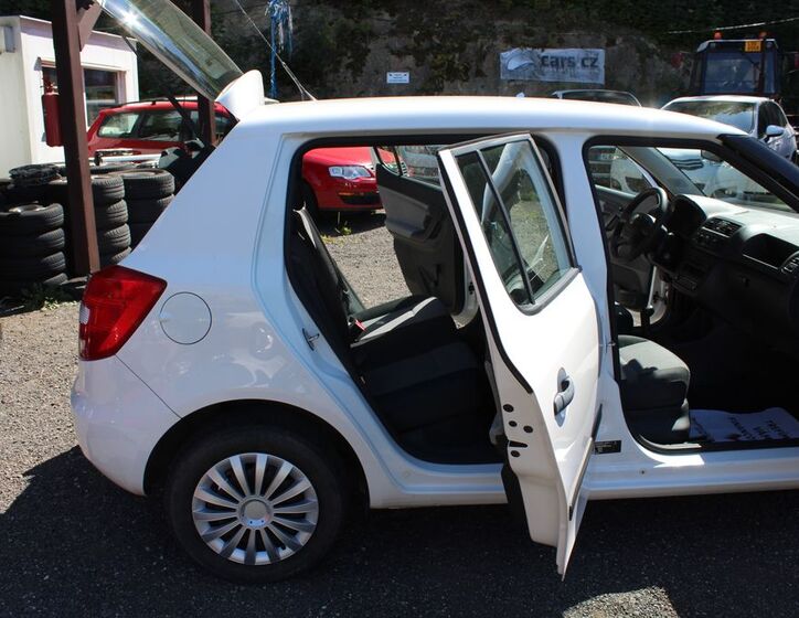 Škoda Fabia 16
