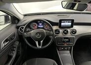 Mercedes-Benz GLA 5
