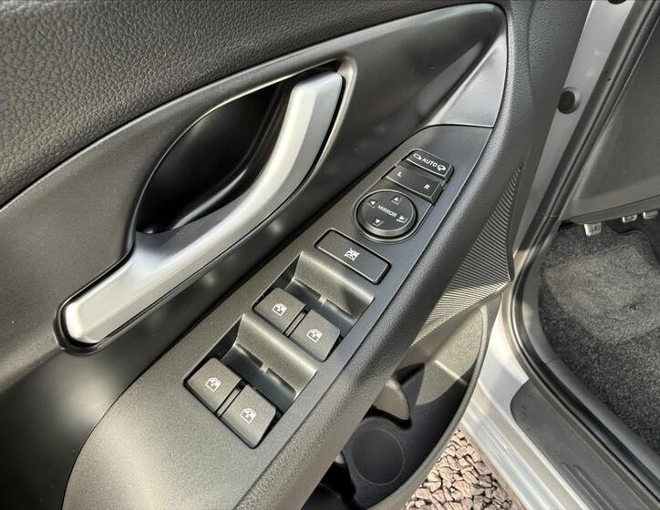Hyundai i30 6