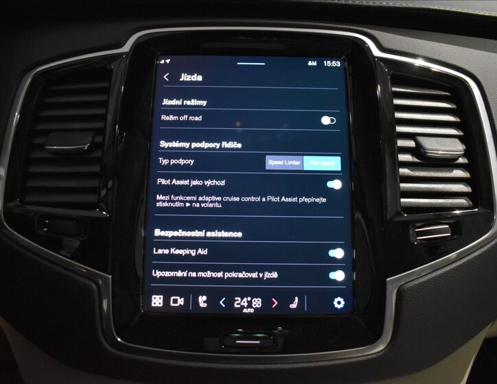 Volvo XC90 23