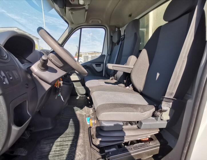 Renault Master 6