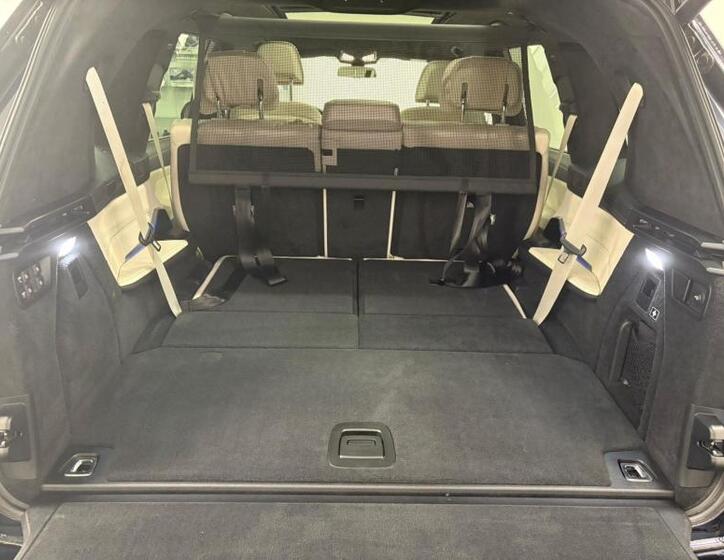 BMW X7 17