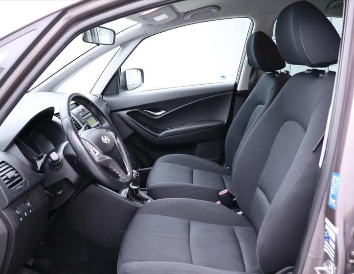 Hyundai ix20 10