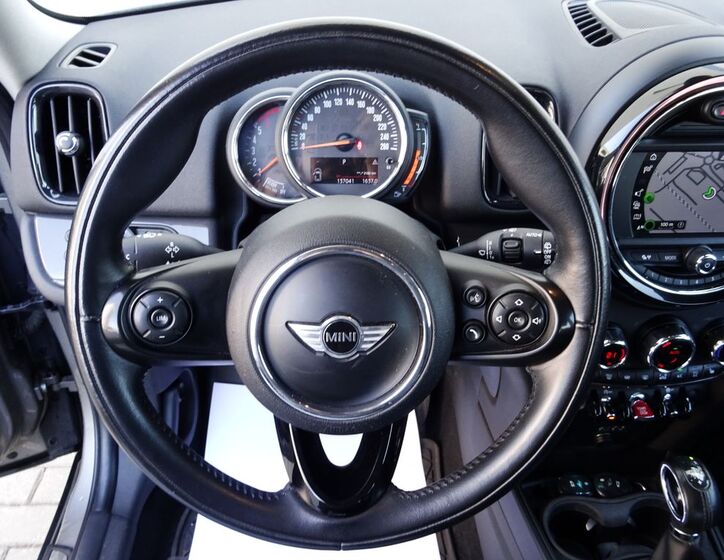 Mini Countryman 12