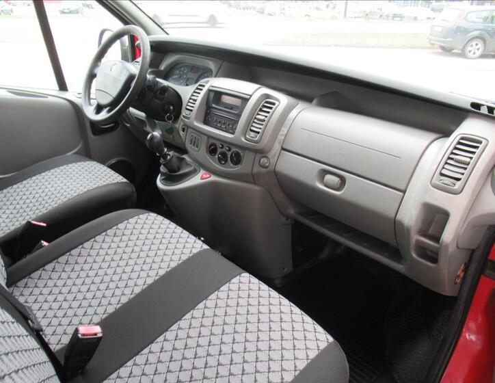 Renault Trafic 17