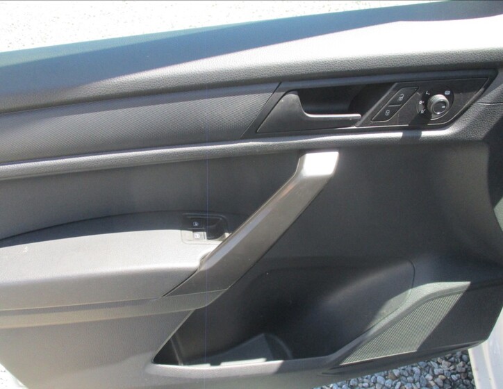 Volkswagen Caddy 13