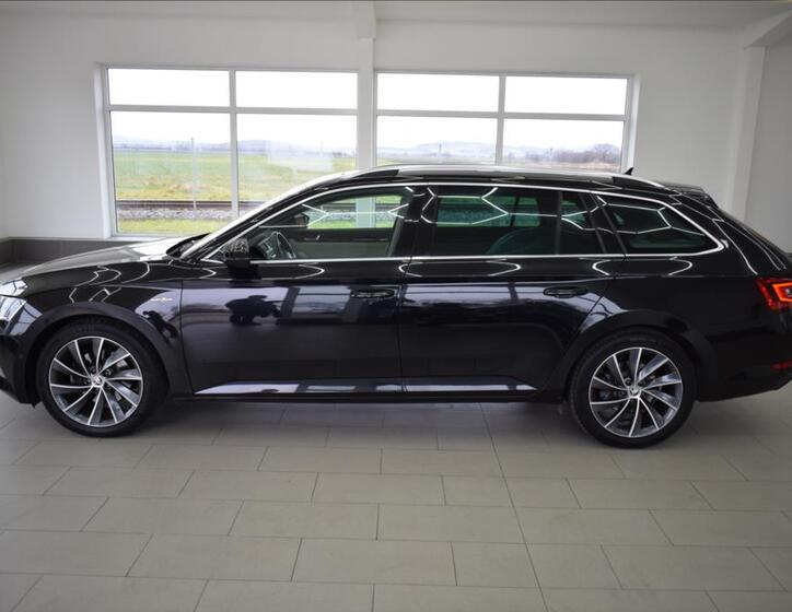 Škoda Superb 5