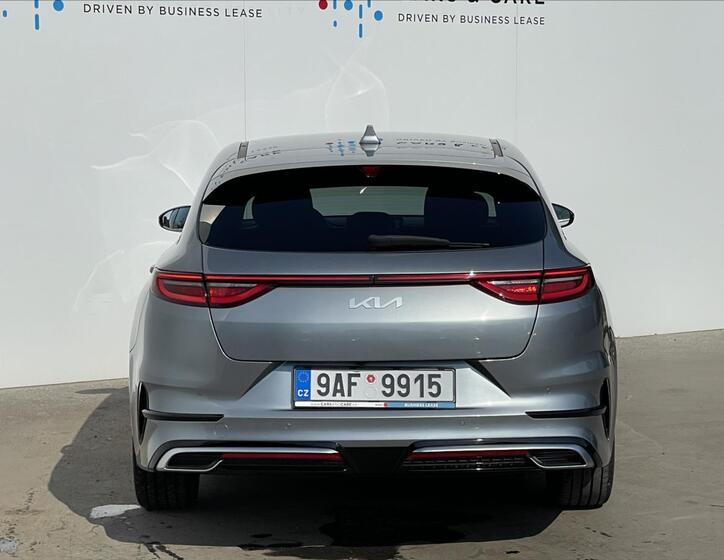 KIA ProCeed 23