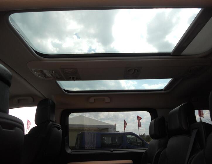 Peugeot Traveller 19
