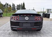 Ford Mustang 6