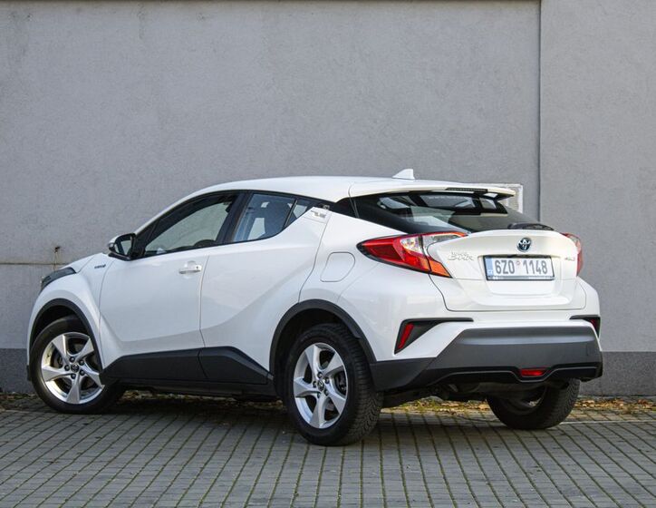 Toyota C-HR 7