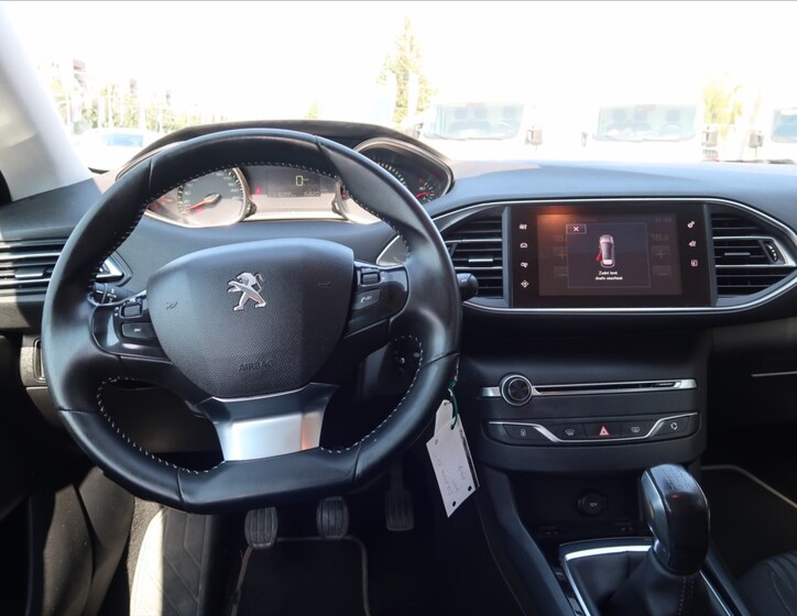 Peugeot 308 13