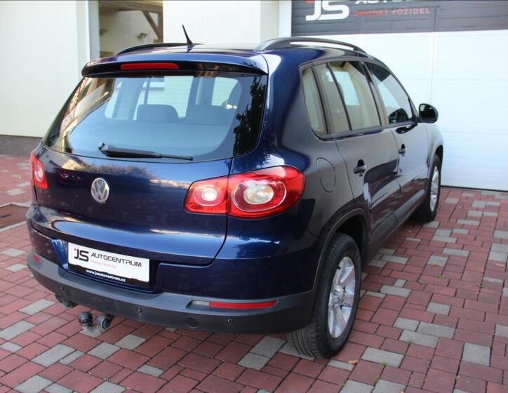 Volkswagen Tiguan 7