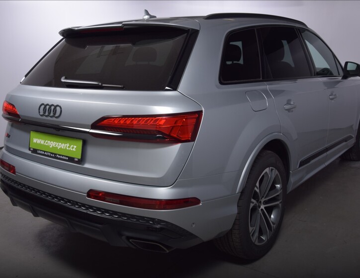Audi Q7 14