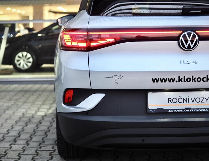 Volkswagen ID.4 10