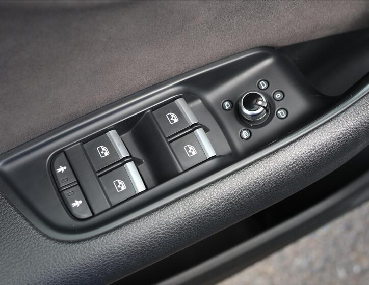 Audi SQ7 20