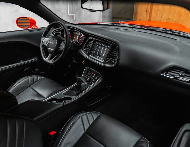 Dodge Challenger 20