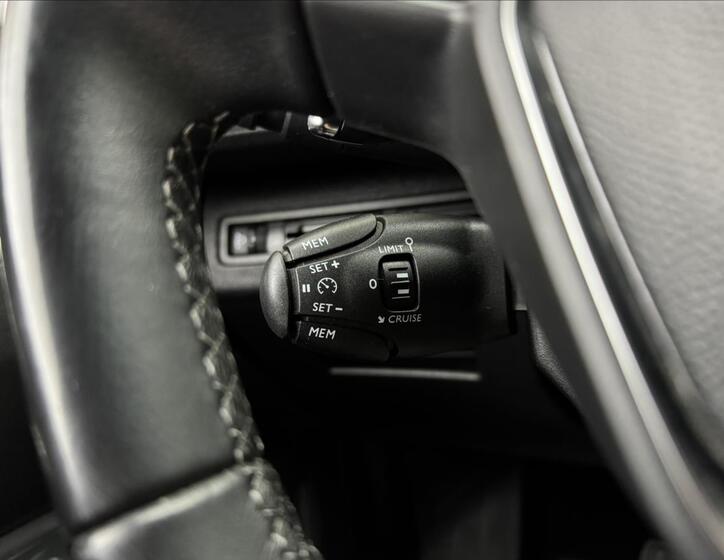 Peugeot 5008 11