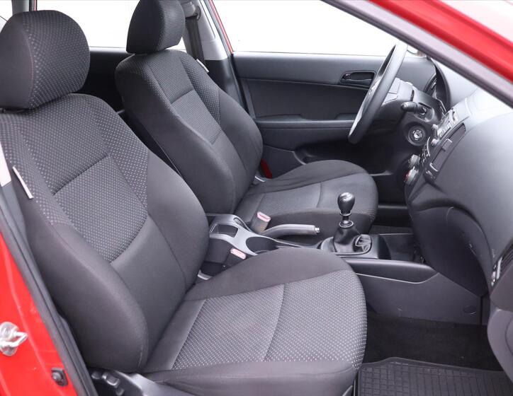 Hyundai i30 14