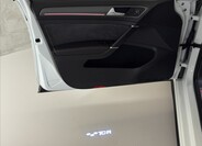 Volkswagen Golf 44