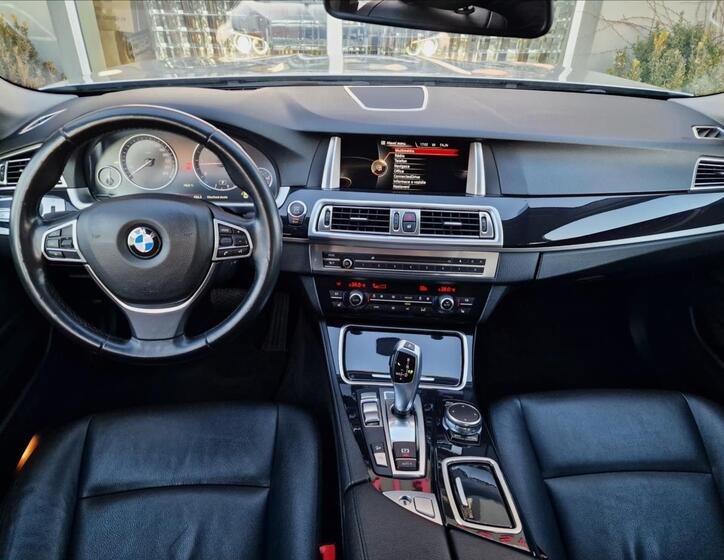 BMW Řada 5 24
