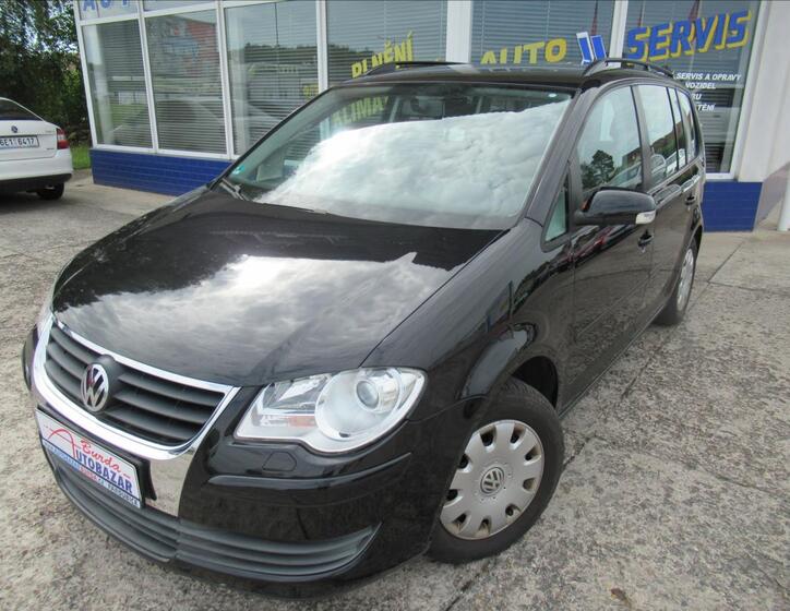 Volkswagen Touran 2