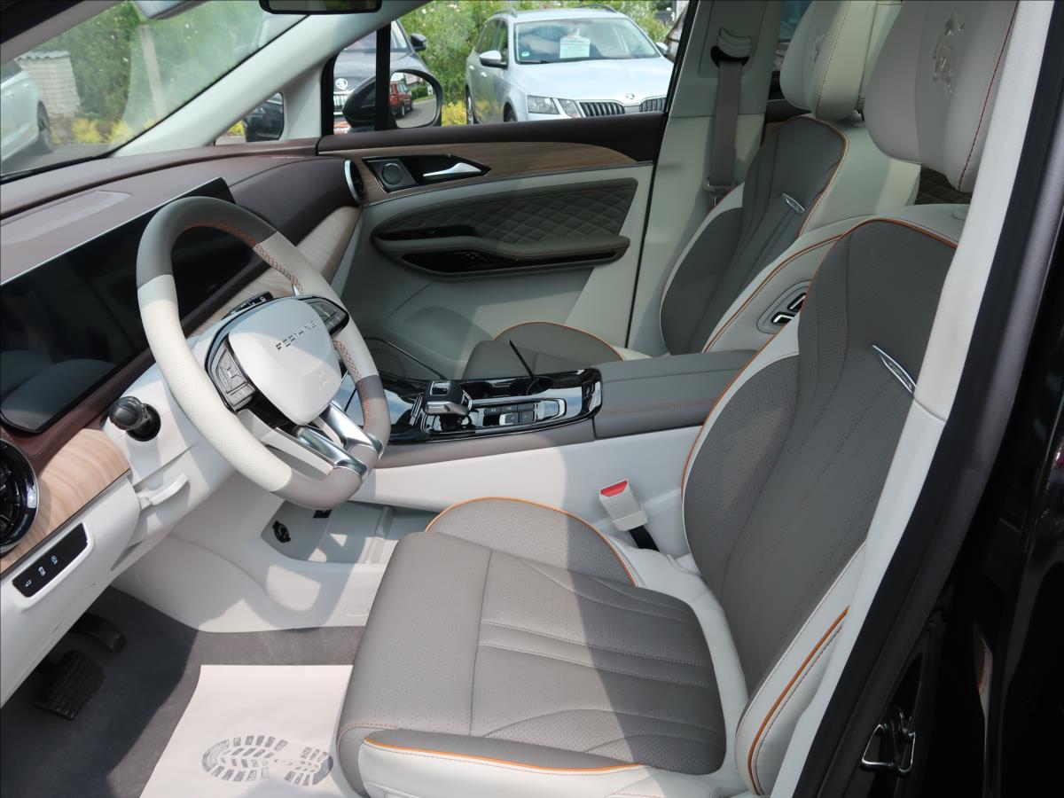 Dongfeng U-Tour