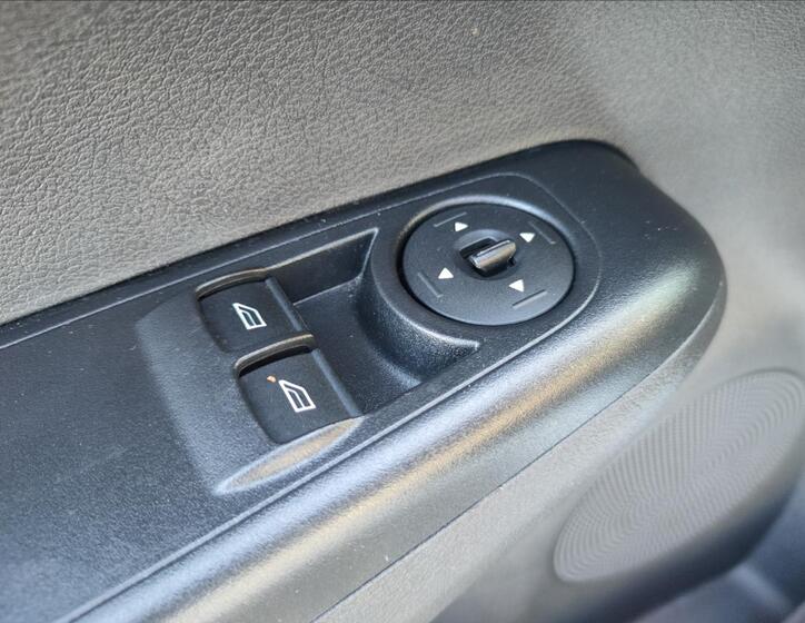Ford Tourneo Courier 20