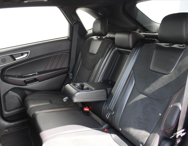 Ford Edge 11