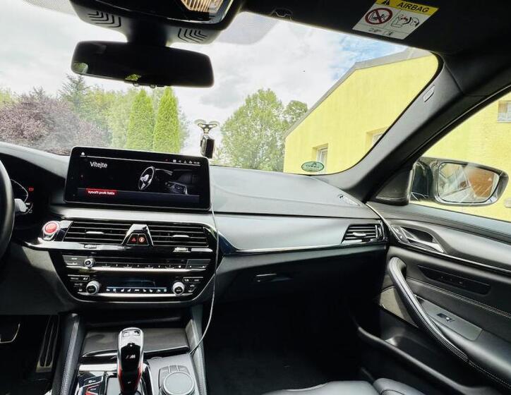BMW M5 7