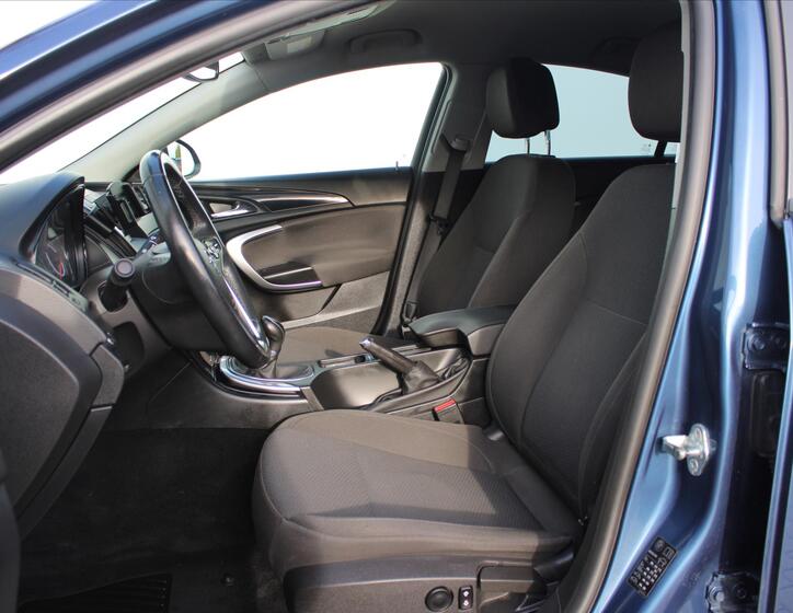 Opel Insignia 10