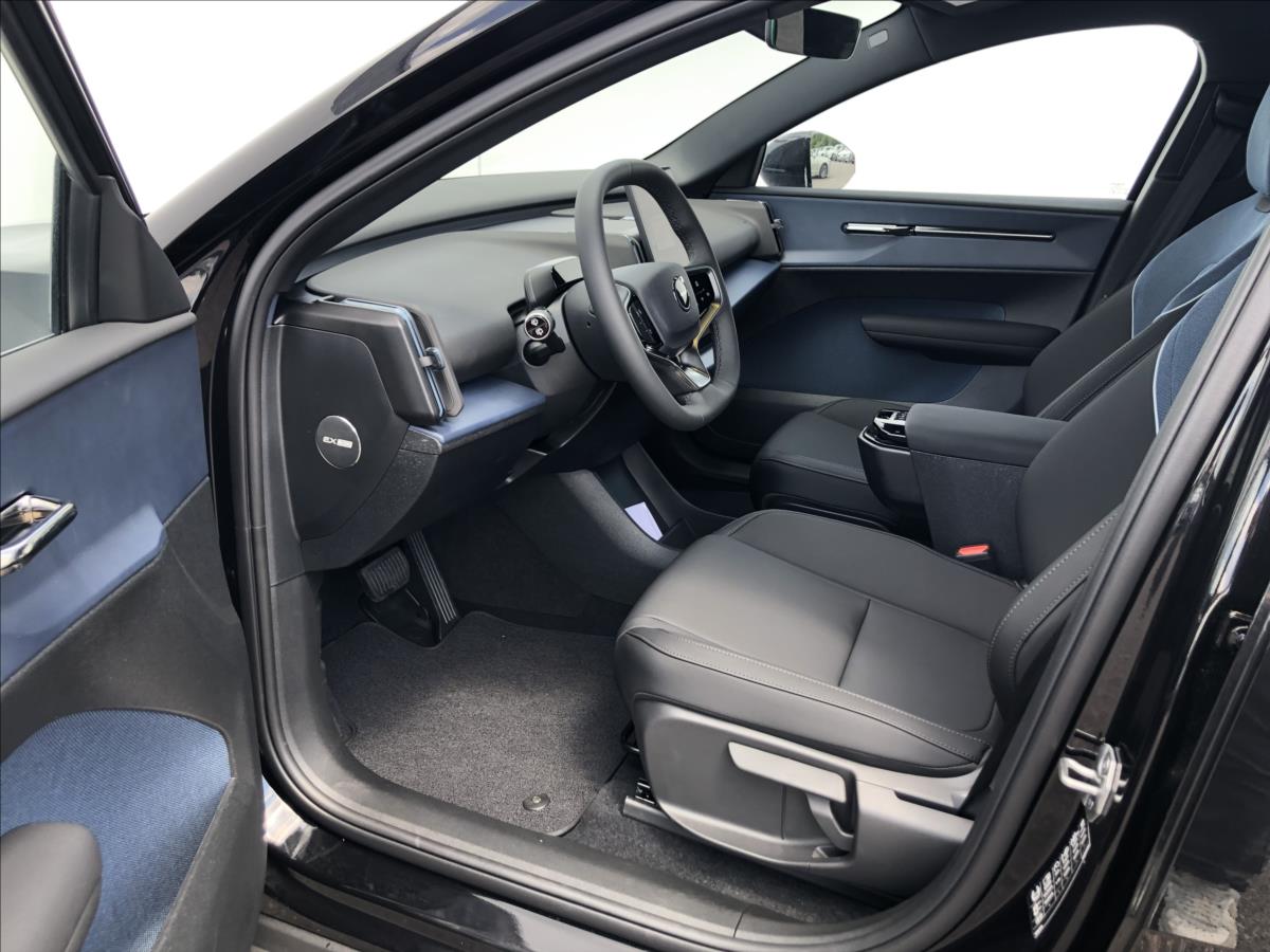 Volvo EX30