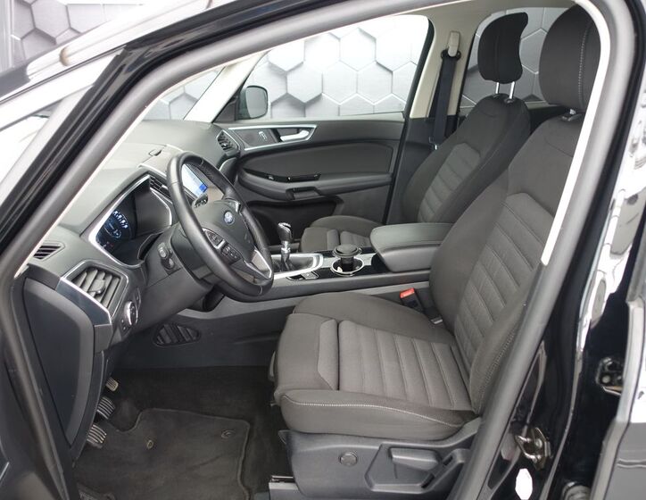 Ford S-MAX 28