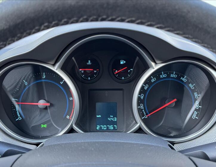 Chevrolet Cruze 22