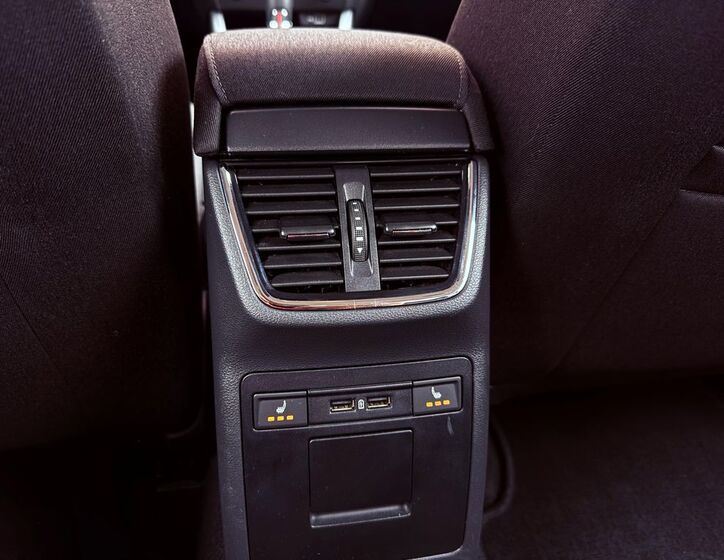 Škoda Octavia 12