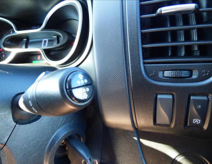 Renault Trafic 13